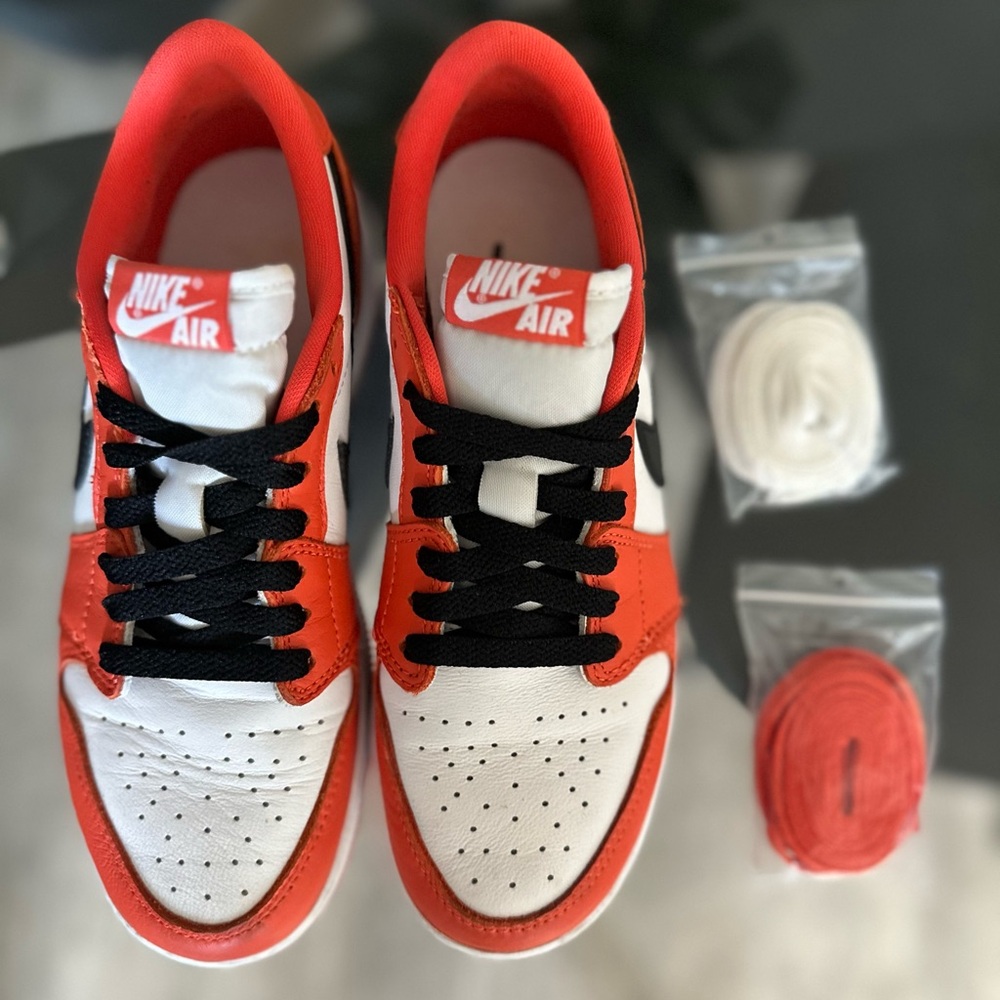 Nike Air Jordan 1 Retro Low OG GS "Starfish"
Perfect condition